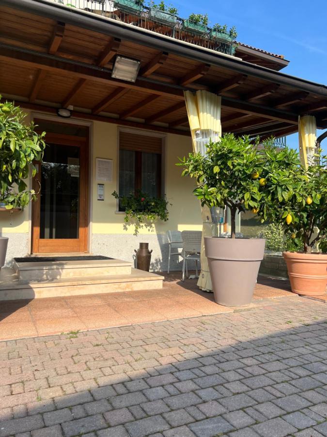 La Mimosa Lazise Hotel Buitenkant foto