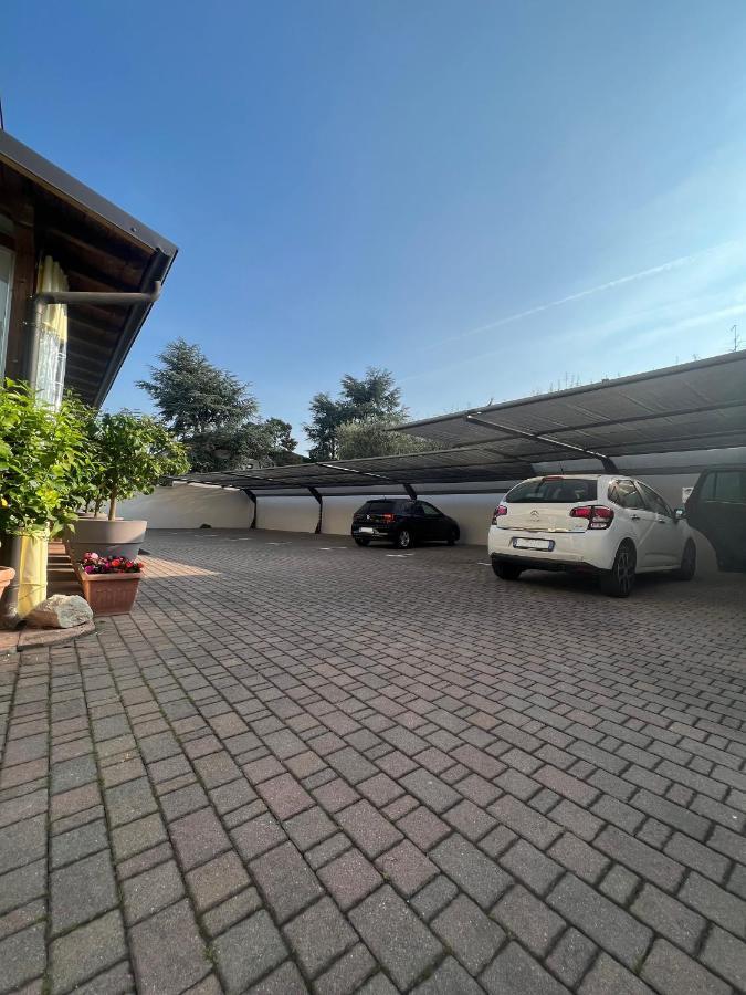 La Mimosa Lazise Hotel Buitenkant foto