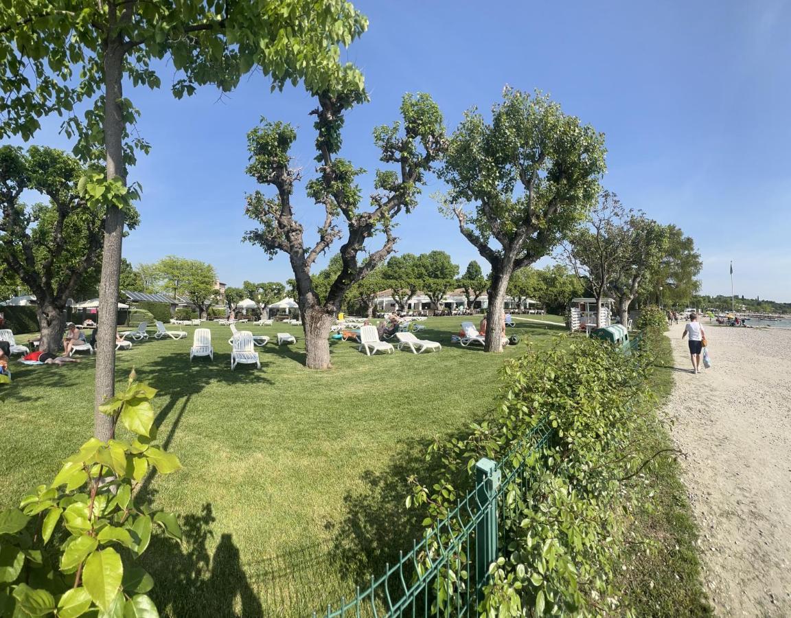 La Mimosa Lazise Hotel Buitenkant foto